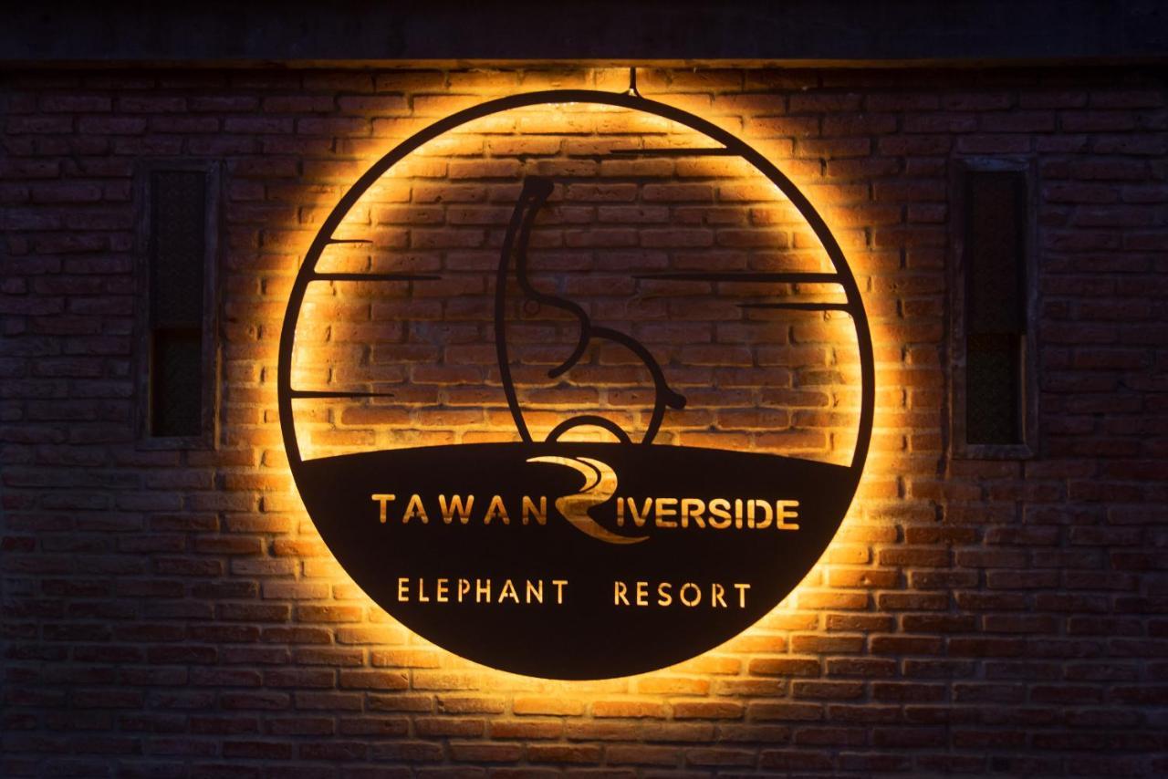 Tawan Riverside Mae Wang Extérieur photo