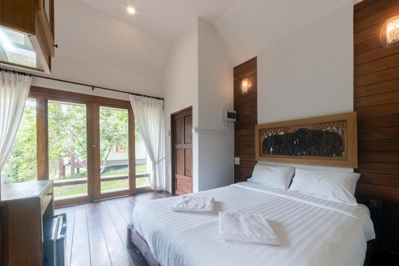 Tawan Riverside Mae Wang Extérieur photo