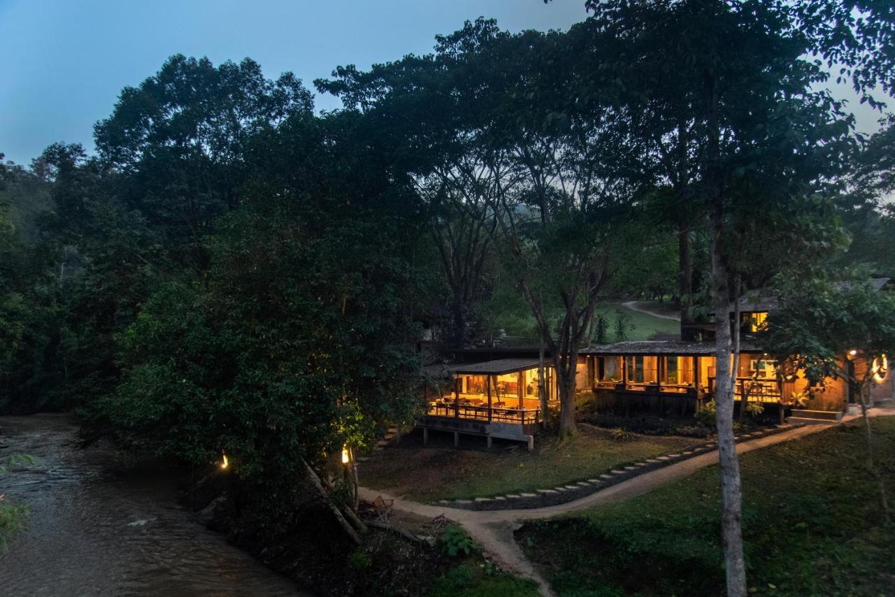 Tawan Riverside Mae Wang Extérieur photo